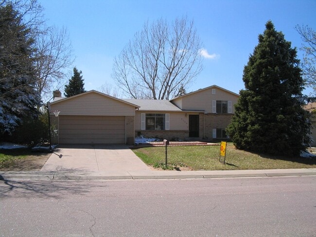 property at 3159 S Mobile Way