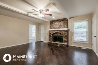 517 N Clayview Dr in Liberty, MO - Building Photo - Building Photo