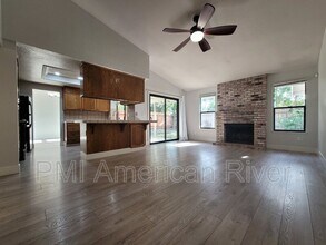 5108 Parque Vista Way in Carmichael, CA - Building Photo - Building Photo