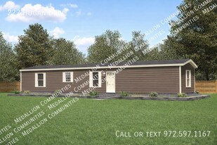 222 Hogan Dr in Newport News, VA - Building Photo