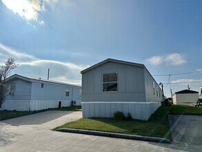 4602 Durant Ave in Deer Park, TX - Building Photo - Building Photo