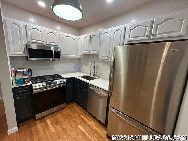 120 Highland St in Boston, MA - Building Photo - Building Photo