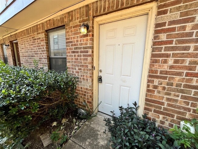 property at 3047 Olympia Dr