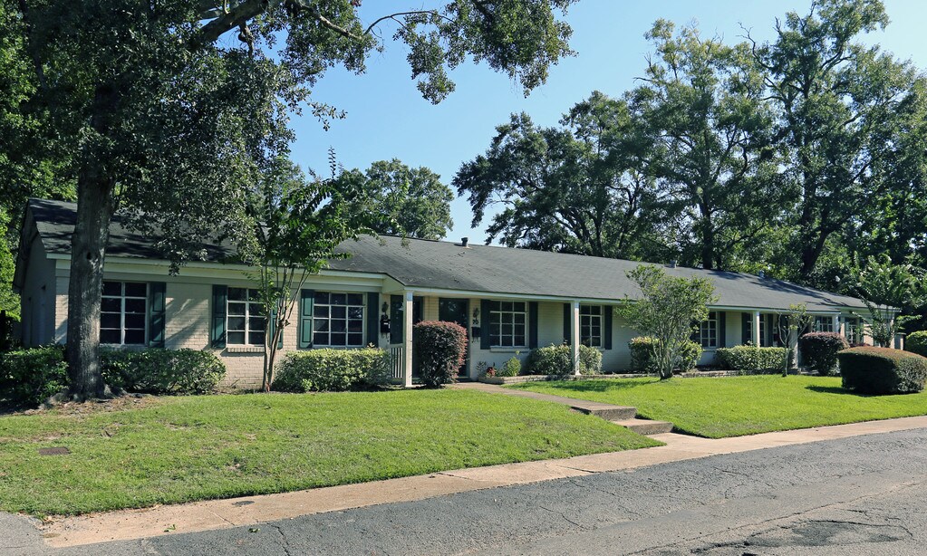 The Grande at Brookley Mobile, AL Apartments