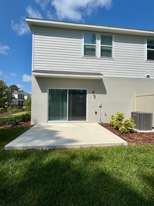 140 Riverfront Wy in Edgewater, FL - Building Photo - Building Photo