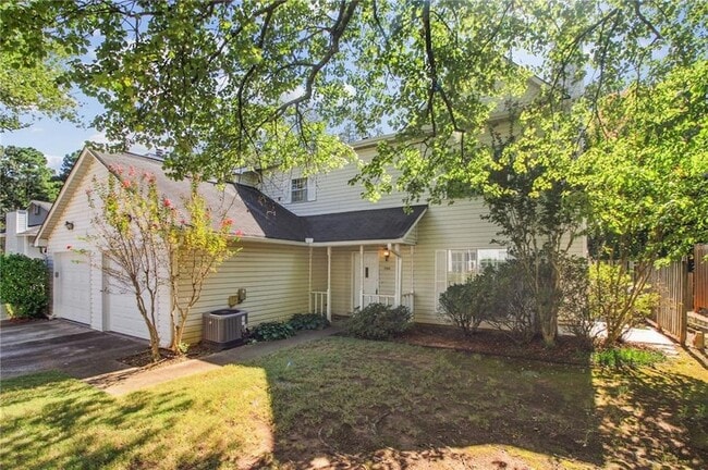 1058 Mansfield Ct in Norcross, GA - Building Photo - Building Photo