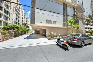 2442 Tusitala St in Honolulu, HI - Building Photo