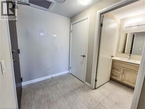 108 Garment St in Kitchener, ON - Building Photo - Building Photo