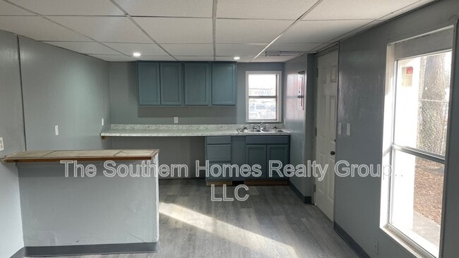 303 S Oak St in Sweetwater, TN - Building Photo - Building Photo