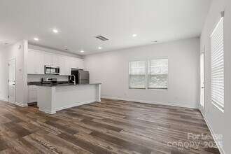 110 Blakeslee Ct in Mooresville, NC - Building Photo - Building Photo