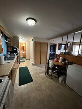 501 3rd St W in Thief River Falls, MN - Foto de edificio - Building Photo