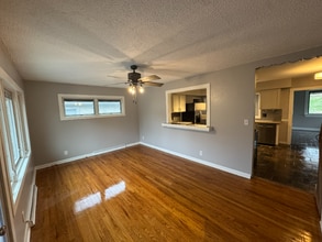 830 25th St in Bettendorf, IA - Foto de edificio - Building Photo