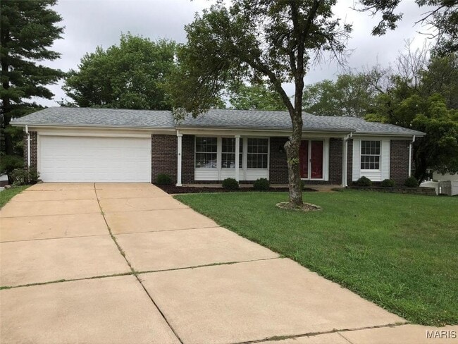 property at 2 Sunny Forest Ct