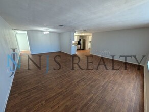 7824 Ironbark Dr in Port Richey, FL - Building Photo - Building Photo