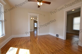 5 S Broadway St in Joliet, IL - Building Photo - Building Photo