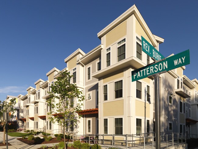 The Homes at Old Colony in Boston, MA - Foto de edificio - Building Photo