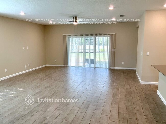 2535 Laylas Wy in Jacksonville, FL - Foto de edificio - Building Photo