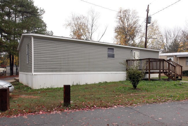 Edmondson Mobile Home Park in Jonesboro, GA - Foto de edificio - Building Photo