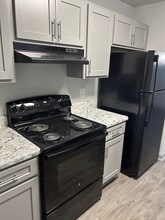 3301 Fairington Village Dr in Stonecrest, GA - Building Photo - Building Photo
