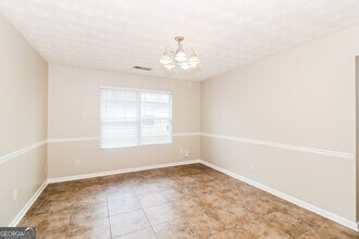 485 Cathedral Dr in Mcdonough, GA - Building Photo - Building Photo