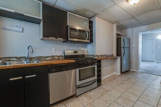 2013 Gregory St in Pittsburgh, PA - Building Photo - Building Photo