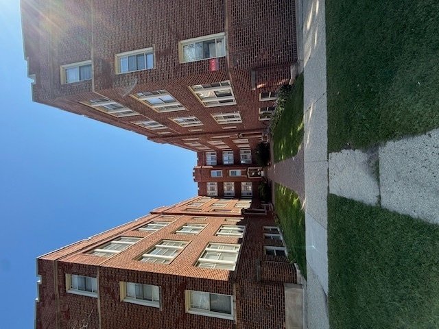 property at 6977 N Bell Ave