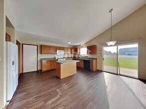26251 W Bayberry Ct in Channahon, IL - Building Photo - Building Photo