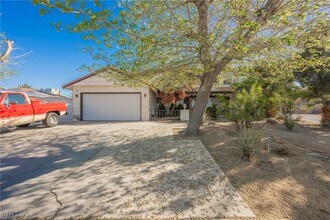 2419 Capistrano Ave in Las Vegas, NV - Building Photo - Building Photo