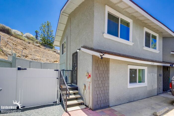 11731 Waterhill Rd in Lakeside, CA - Building Photo