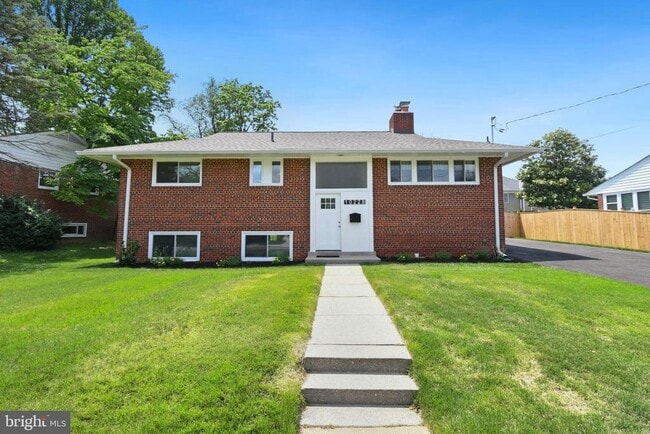 property at 10228 Farnham Dr