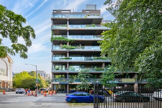 210 N 12th St in Brooklyn, NY - Building Photo - Building Photo