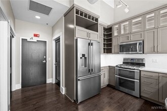210 Ellicott St in Buffalo, NY - Building Photo - Building Photo