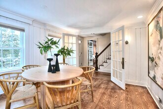 53 Sylvan Rd N in Westport, CT - Building Photo - Building Photo
