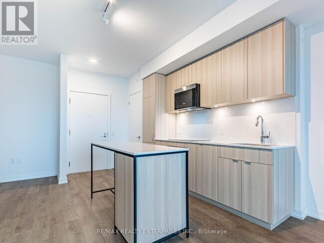 251 Masonry Wy in Mississauga, ON - Building Photo - Building Photo