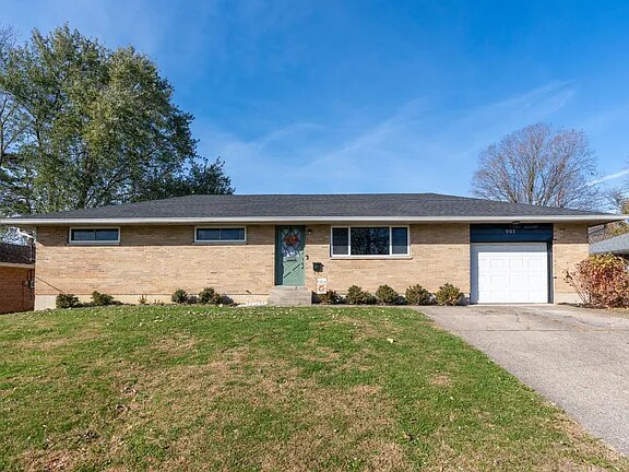 907 Birchwood Dr in Lebanon, OH - Building Photo
