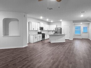 13306 Sugarberry Elm in San Antonio, TX - Building Photo - Building Photo