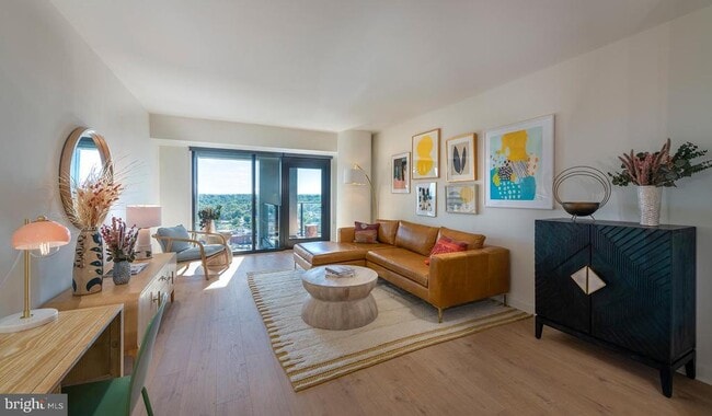 property at 4710 Elm St