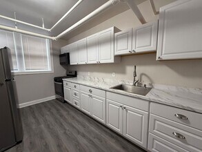 546 Bergen Ave, Unit B101 in Jersey City, NJ - Foto de edificio - Building Photo