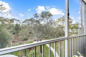 2502 SE Anchorage Cove in Port St. Lucie, FL - Foto de edificio - Building Photo