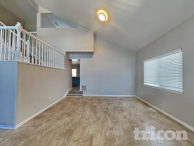 2005 Alpine Way in Plainfield, IL - Building Photo - Building Photo