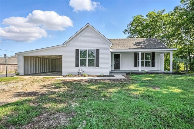 property at 412 3rd St