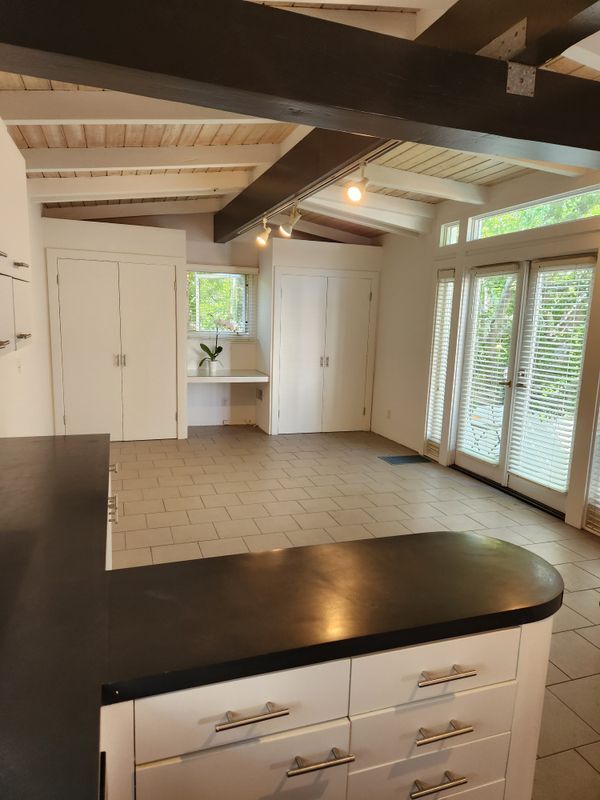 305 S Bedford Dr in Beverly Hills, CA - Building Photo - Building Photo