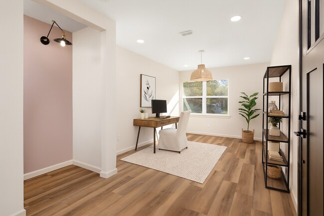 1518 Orchid Ave in McAllen, TX - Building Photo - Building Photo