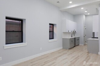 365 George St in New Brunswick, NJ - Building Photo - Building Photo