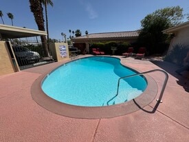 74443 Driftwood Dr, Unit 2 in Palm Desert, CA - Building Photo