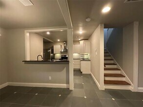 2331 N Davis Dr in Arlington, TX - Building Photo - Building Photo