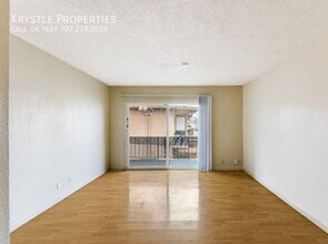 140 Westwood St in Vallejo, CA - Building Photo - Building Photo