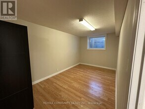 62 Montezuma Trail in Toronto, ON - Building Photo - Building Photo