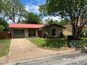 3002 Susquehanna Ln in Austin, TX - Building Photo - Building Photo