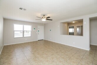 11517 W Charter Oak Rd in El Mirage, AZ - Building Photo - Building Photo